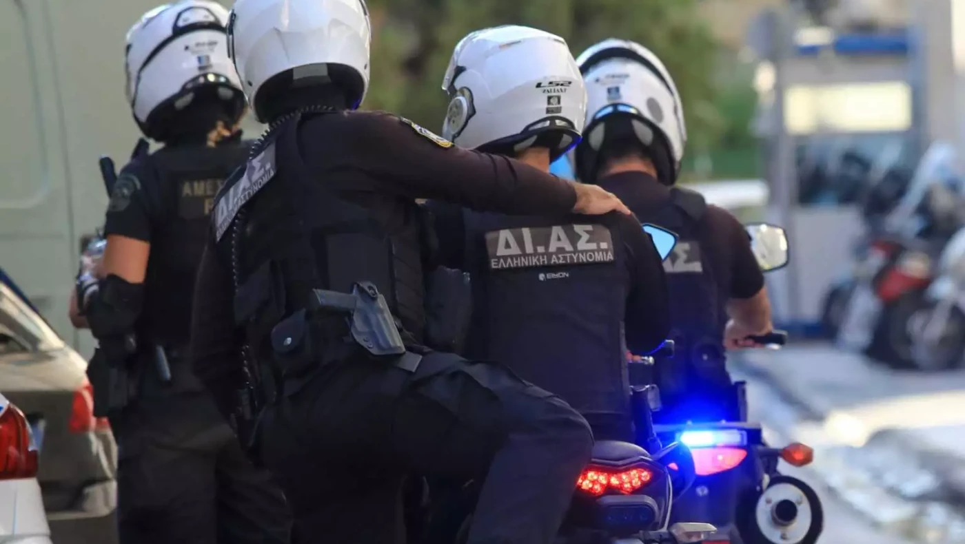 Θεσσαλονίκη: Βόμβες μολότοφ σε σχολείο στην Ευκαρπία-Αναζητούνται οι δράστες