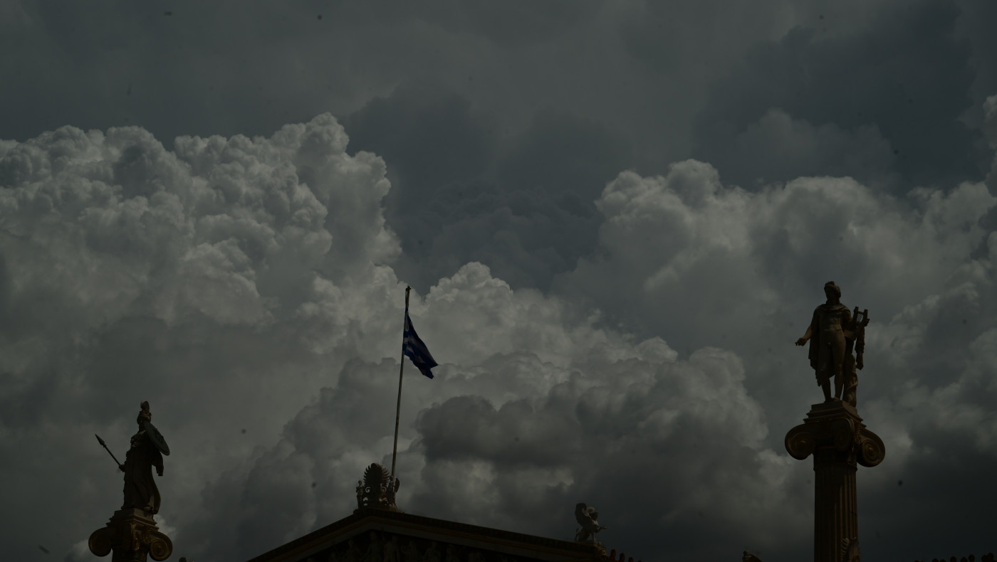 Αττική: Δείχνει τα «δόντια» της η κακοκαιρία στα βόρεια προάστεια