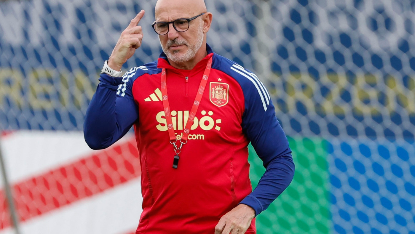 Euro 2024 Ισπανία: Την παραμονή του Ντε λα Φουέντε θέλει η «φούρια ρόχα»