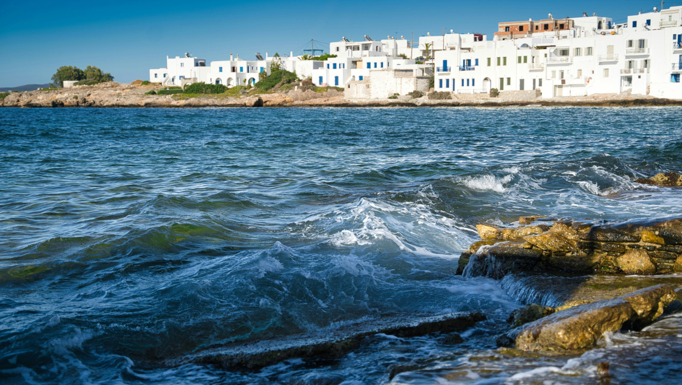 Πάρος: Εργοδότρια πρότεινε σε μητέρα παιδική εργασία γιατί το κατάλυμα...κοστίζει!