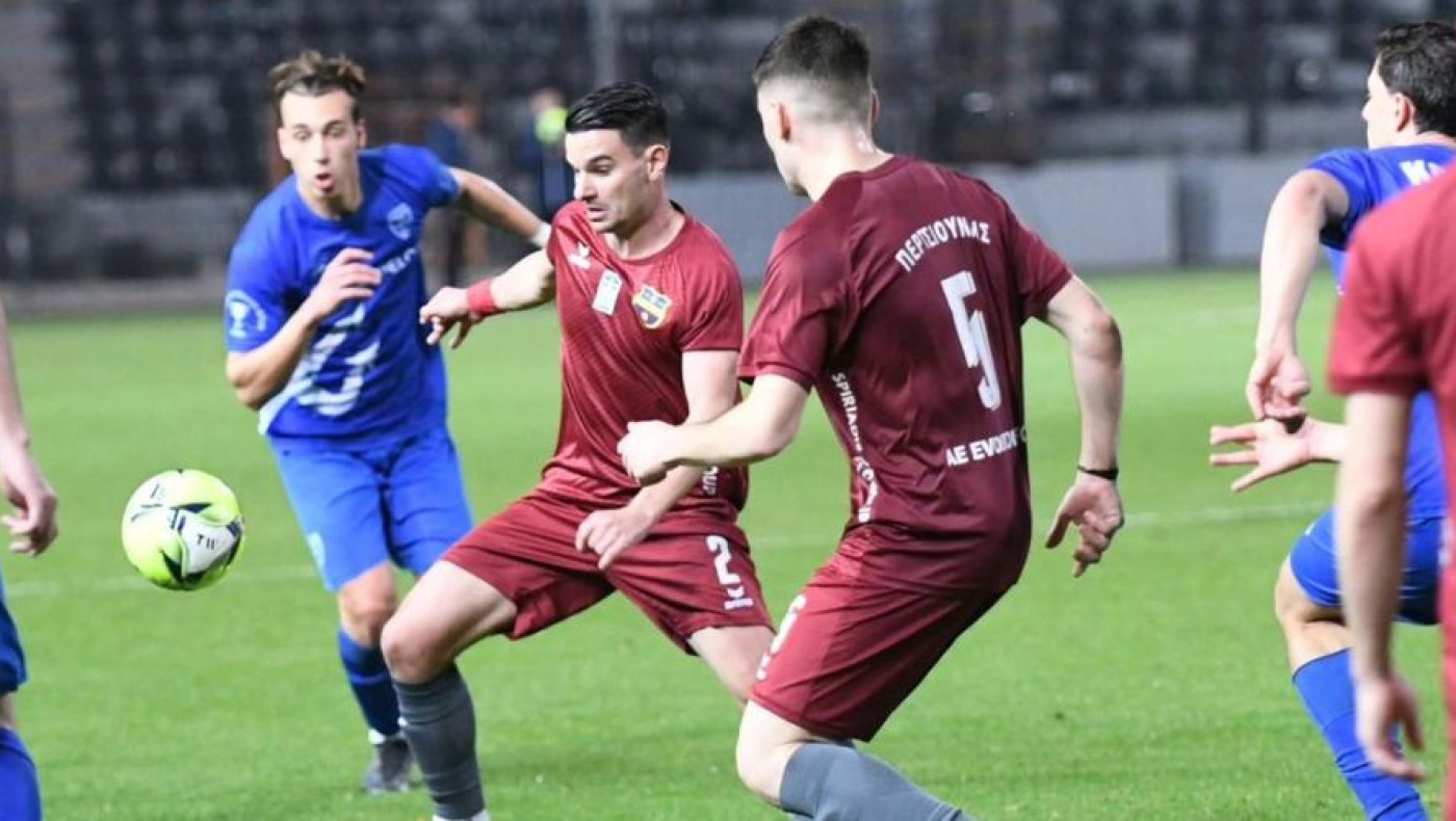 Η νέα ομάδα του Λεωνίδα Αχαλινόπουλου