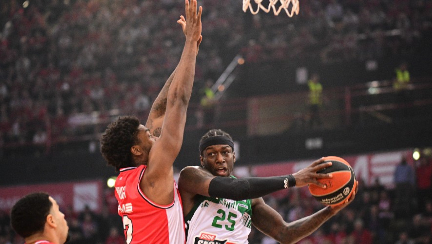 Συνεχίζουν ο Ναν στον Παναθηναϊκό και ο Ράιτ στον Ολυμπιακό