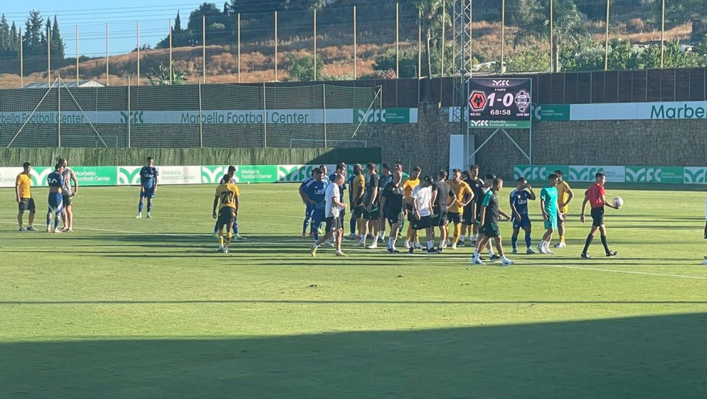 Ο Ποντένσε γρονθοκόπησε παίκτη της Κόμο