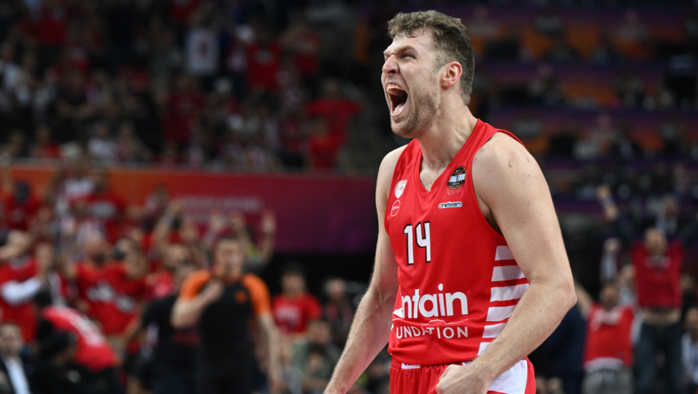 Ολυμπιακός για Βεζένκοβ: «Τώρα χαμηλώστε τα φώτα και διπλοκλειδώστε την πόρτα...»