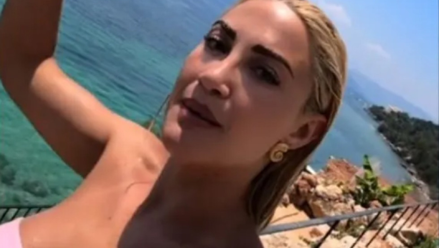 Ιωάννα Τούνη: Δείχνει τη βίλα που μένει στην Κέρκυρα με την ιδιωτική παραλία - Αντιδράσεις στα σχόλια