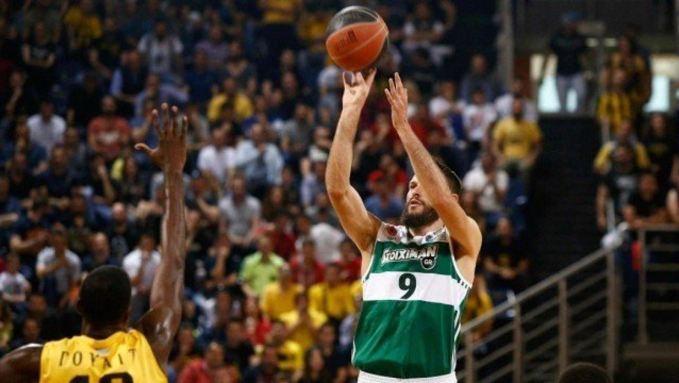 Παλιός παράγοντας του Άρη έβρισε τη νεκρή μητέρα του Φώτση!