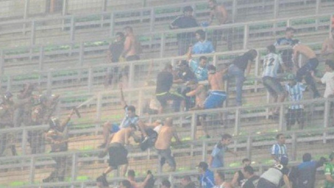 Χάος και 20 συλλήψεις σε αγώνα του Κόπα Λιμπερταδόρες (pic & video)