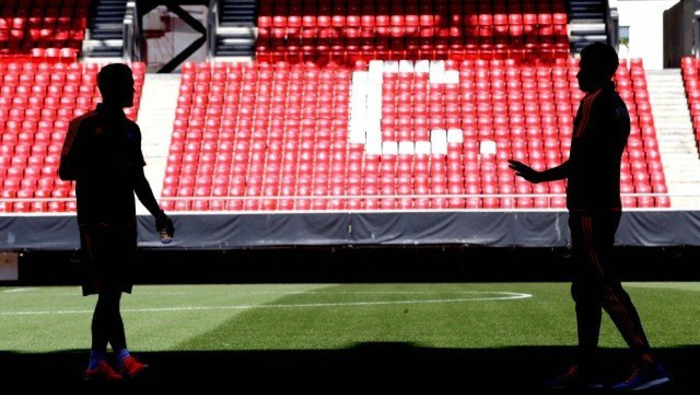    Επανάσταση δίχως θυσίες, γίνεται; Δεν γίνεται; 