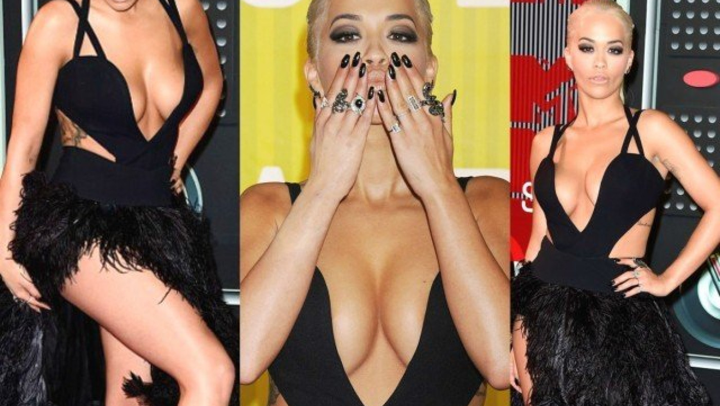 Η Ρίτα Όρα έβαλε το μαγιό της και μας ίδρωσε! (pics)