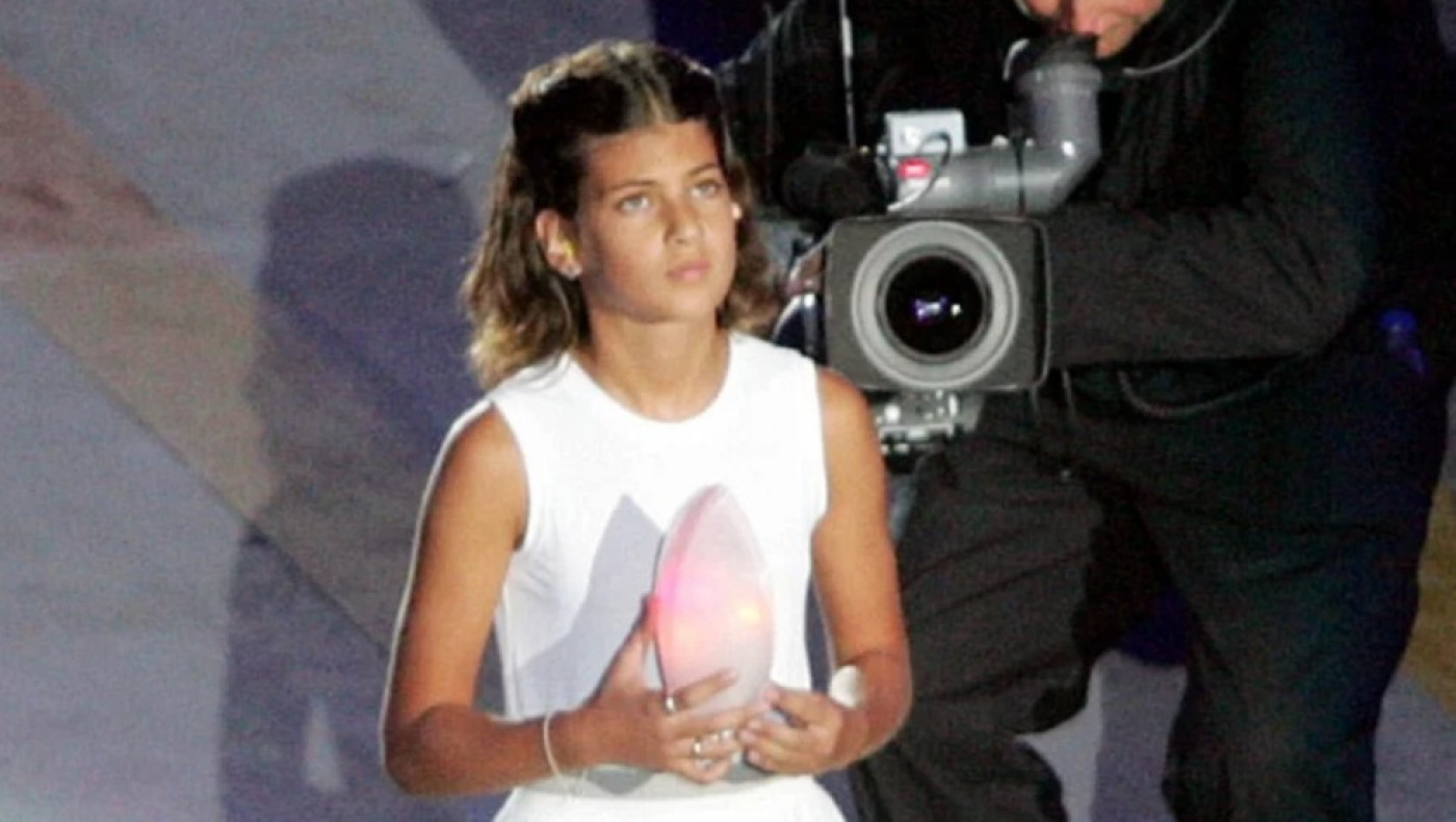 Ολυμπιακοί Αγώνες: Το κορίτσι που έσβησε την Ολυμπιακή Φλόγα το 2004, μιλάει 20 χρόνια μετά