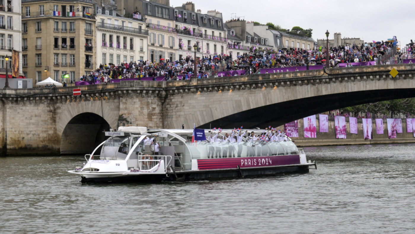 Ολυμπιακοί Αγώνες: Αθλήτρια αρρώστησε μετά το κολύμπι στον Σηκουάνα- Προσβλήθηκε από βακτήριο (vid)