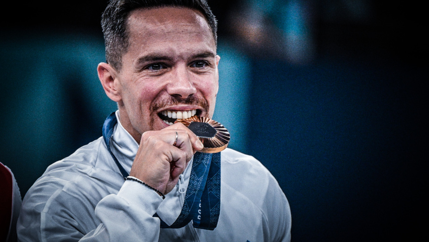 Λευτέρης Πετρούνιας: Επισκέφθηκε την αποστολή της Εθνικής μπάσκετ και αποθεώθηκε!