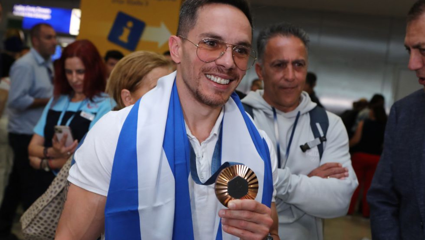 Αποθέωση Πετρούνια στην επιστροφή του: «Περήφανος και τρισευτυχισμένος»