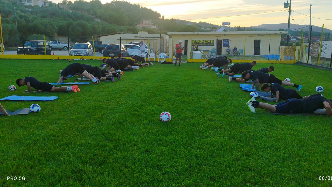 Δυνατός ο Αστέρας Αγ. Νικολάου (όλες οι μεταγραφές)