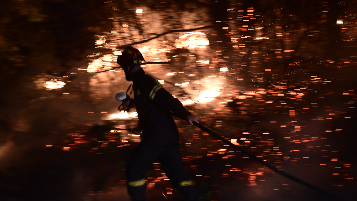 Πυρκαγιά στη Γλυφάδα: Κυνικοί οι ανήλικοι συλληφθέντες - «Βάλαμε τη φωτιά για παιχνίδι»