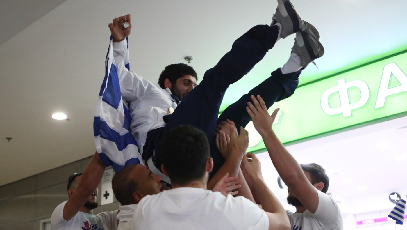 Ολυμπιακοί Αγώνες: Στην Αθήνα η ελληνική αποστολή- Αποθέωση για τον Κουρουγκλίεφ