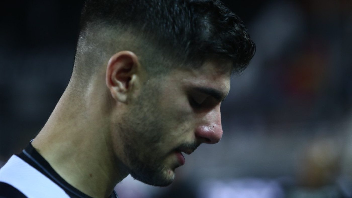 ΠΑΟΚ: Με δάκρυα αποχώρησαν Κουλιεράκης και Μπάμπα - Χειροκρότησε η Τούμπα