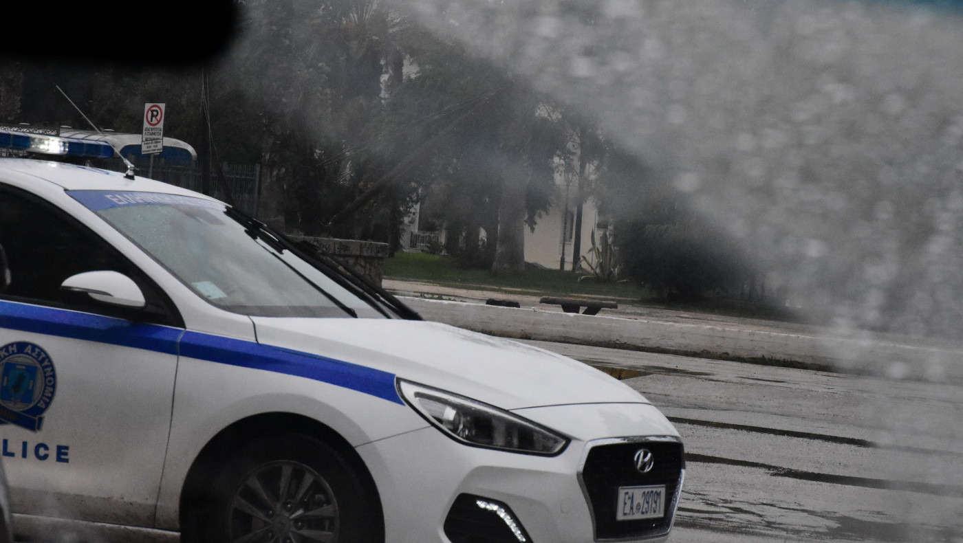 Αυλίδα: Του επιτέθηκε με μαχαίρι σε σούπερ μάρκετ!