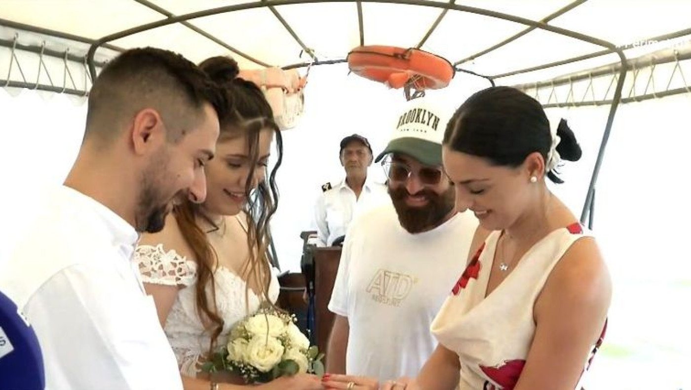 Σέρρες: Γάμος εν πλω στη λίμνη Κερκίνη (vid)