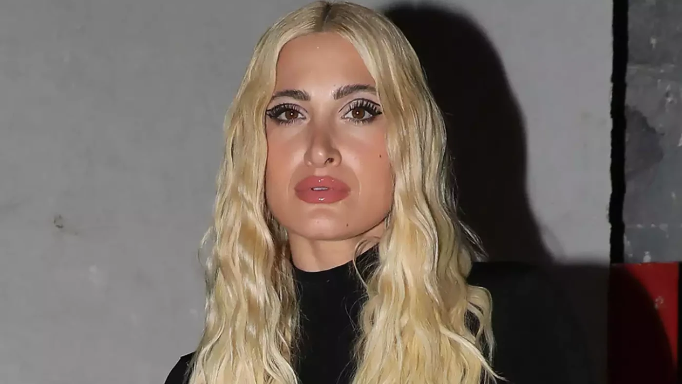 Τούνη σε Αλεξάνδρου: «Μωρό μου, πίνω στην υγειά σου που κρατάς τον Πάρη για να περνάω εγώ τέλεια με τους φίλους μου»