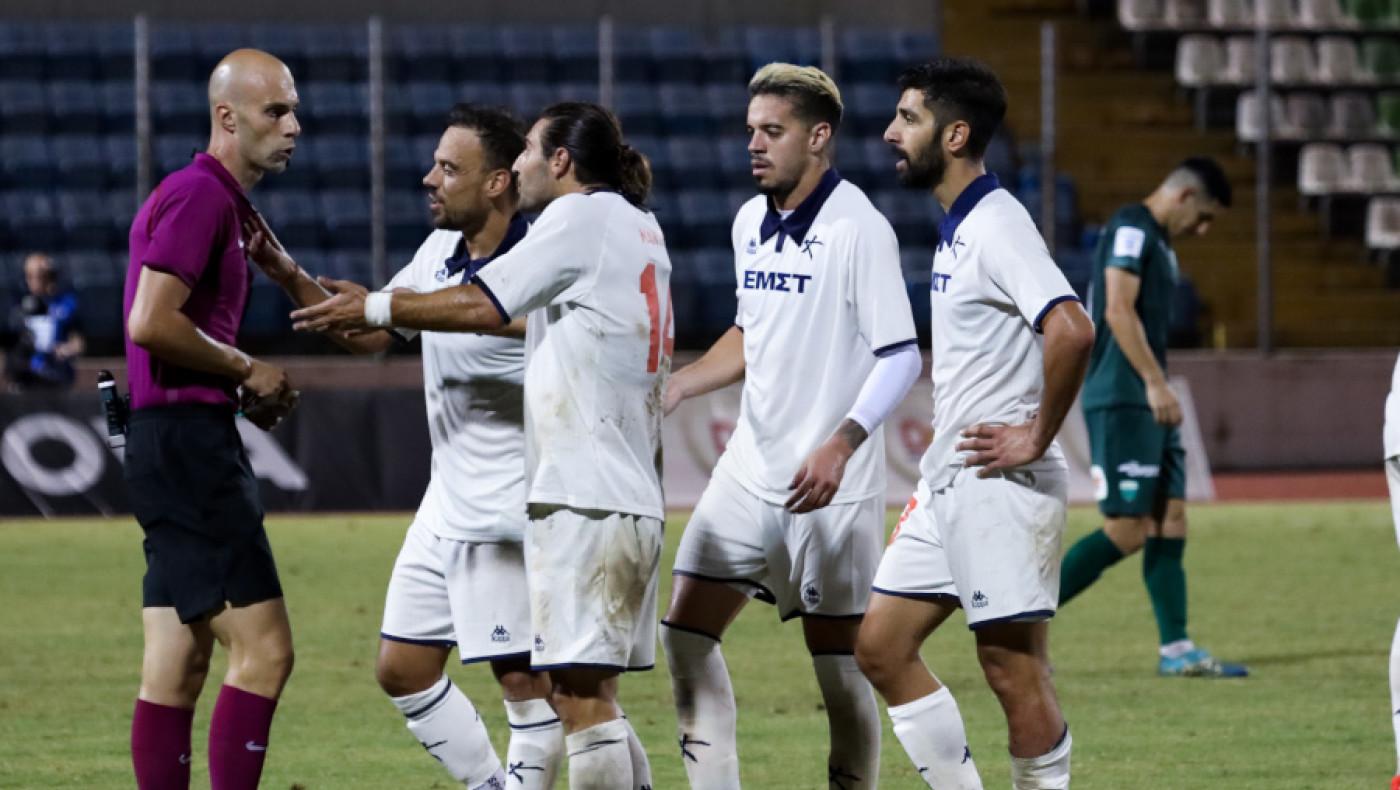 Athens Καλλιθέα: Διαμαρτυρία στα... αγγλικά για πέναλτι στη Λιβαδειά