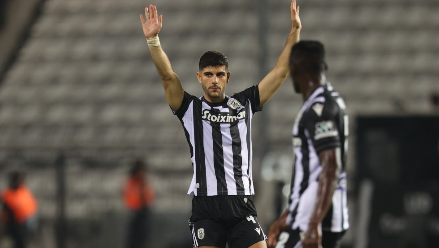 Η απογοήτευση του Τσάλοφ για το χαμένο πέναλτι και η αποθέωση του Κουλιεράκη (vid)