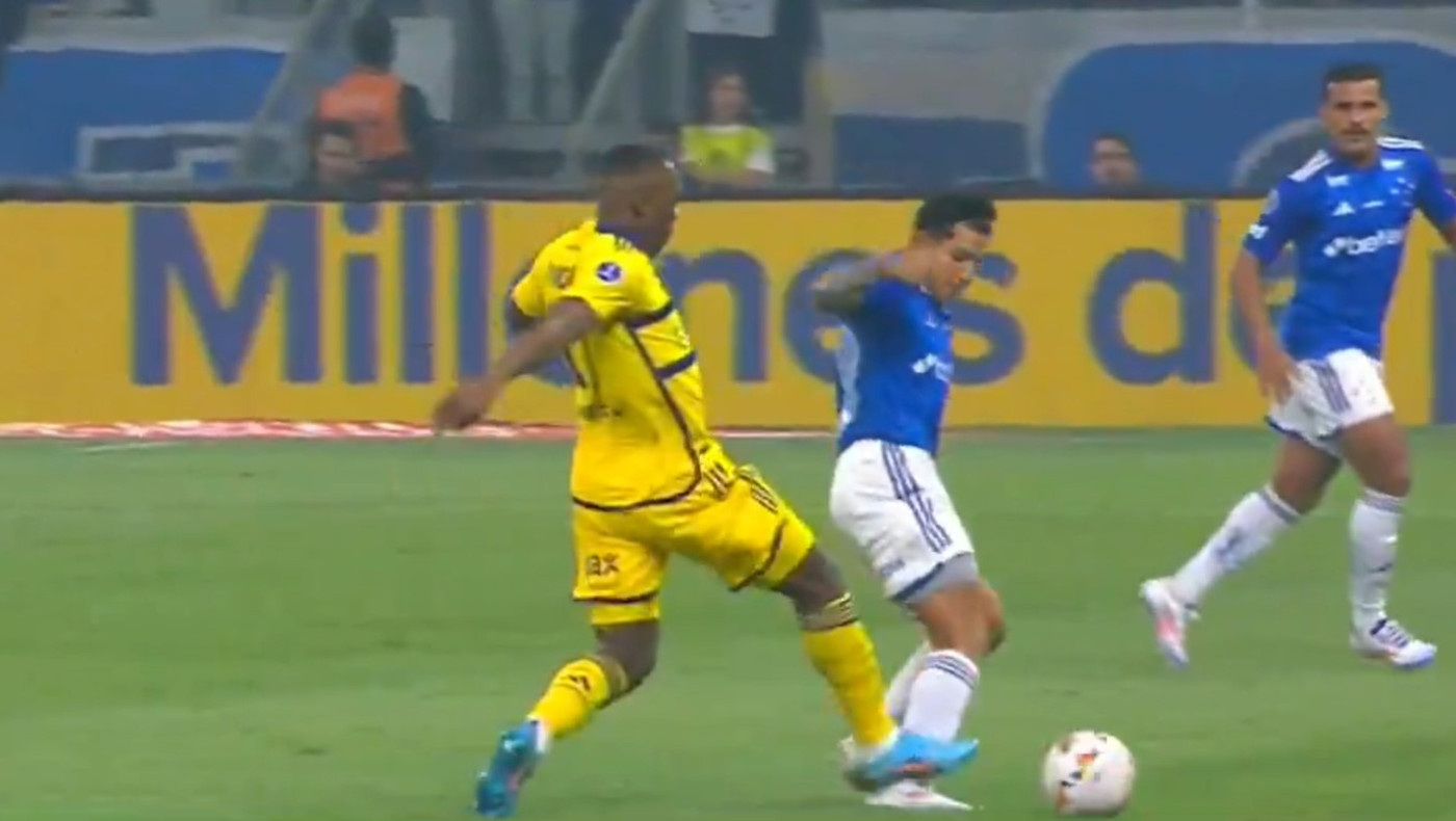 Μπόκα Τζούνιορς: Έσπασε τα κοντέρ με αποβολή στα 9… δευτερόλεπτα!