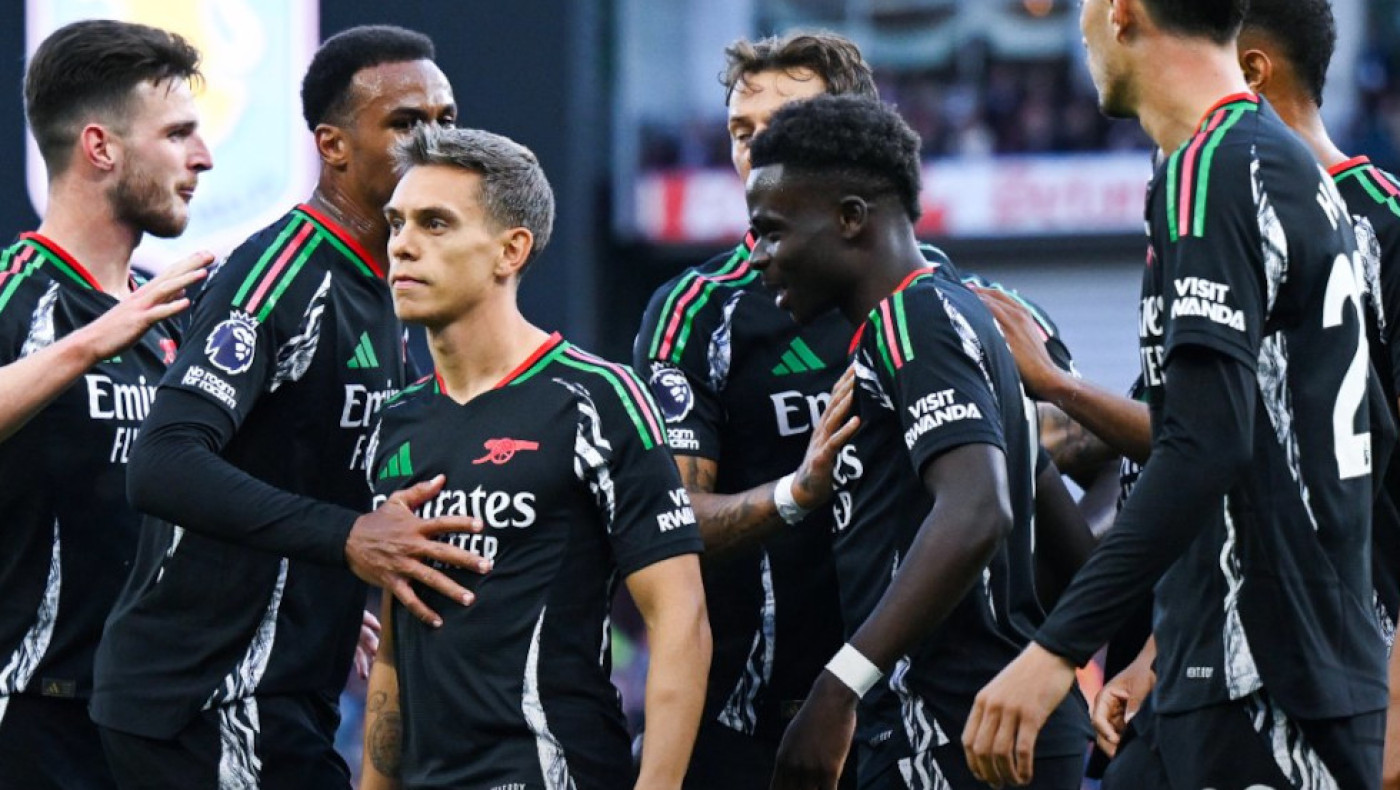 Η Άρσεναλ πέρασε από την έδρα της Άστον Βίλα, με 2 γκολ σε 10 λεπτά