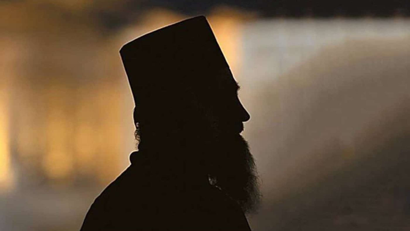 Χανιά: Ιερέας κατηγορείται πως χτυπούσε και βίαζε τη σύζυγό του από 14 ετών