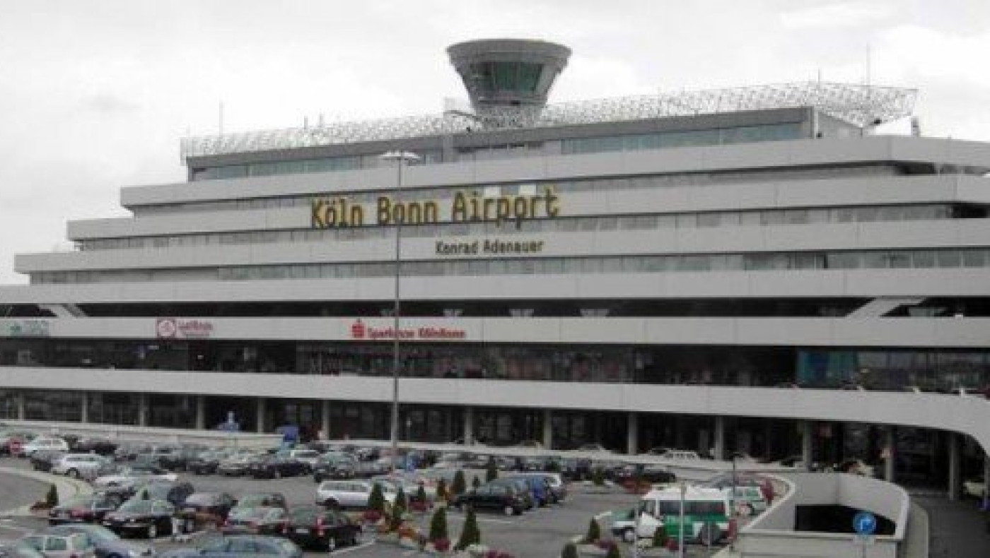 ΕΚΤΑΚΤΟ: Συναγερμός  στο  αεροδρόμιο  της  Κολωνίας!