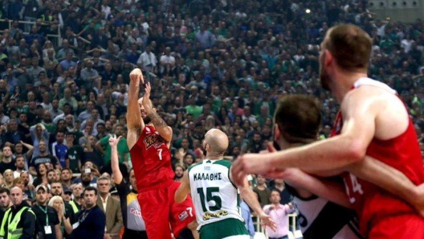 Φωνάζει ο Παναθηναϊκός για το τρίποντο του Σπανούλη