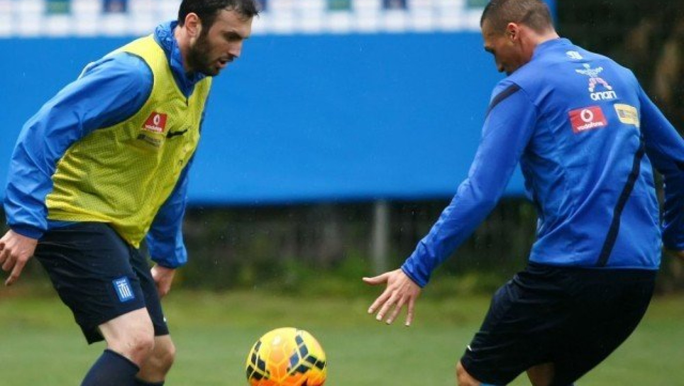 Ενσωματώθηκαν  στην Εθνική Τοροσίδης και  Χολέμπας