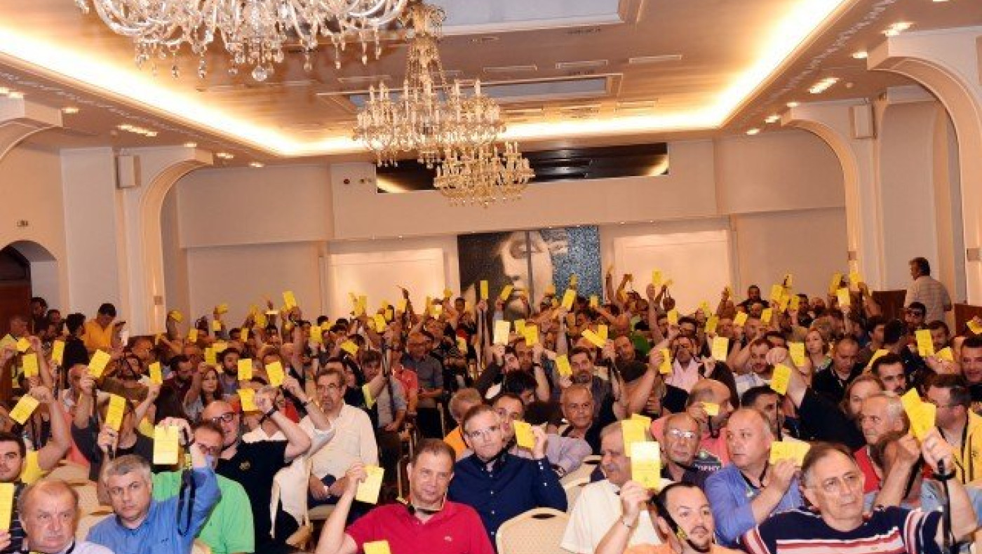 Οποιος                τάζει          δεν         χάνει