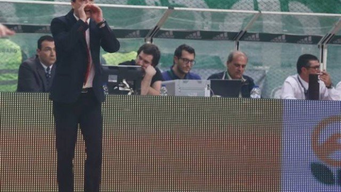 Με τη διαιτησία τα έβαλε ο Γιάννης     Σφαιρόπουλος