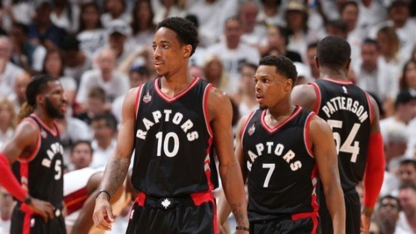 Φονικό δίδυμο οδήγησε τους Ράπτορς στην ισοφάριση (vid)