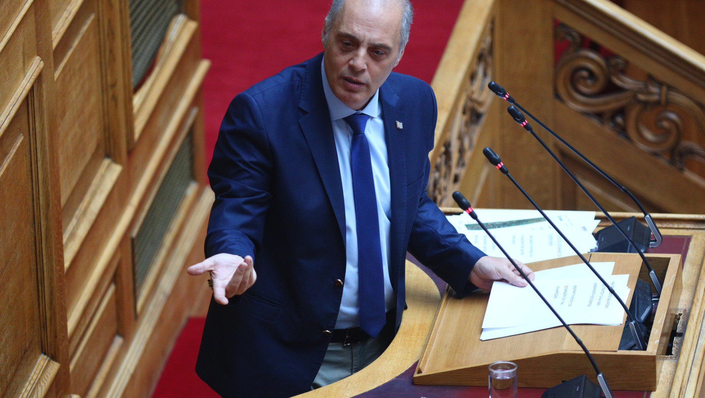 Βελόπουλος-Νέο ξέσπασμα για τις ανεμογεννήτριες: «Εγκληματίες, δολοφόνοι της Ελλάδας»