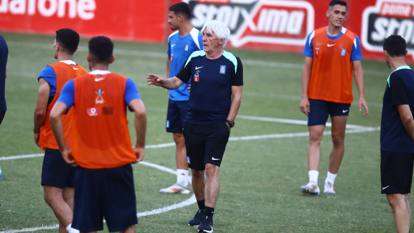 Με εκπλήξεις η πρώτη ενδεκάδα του Γιοβάνοβιτς - Βασικός ο Κουλιεράκης