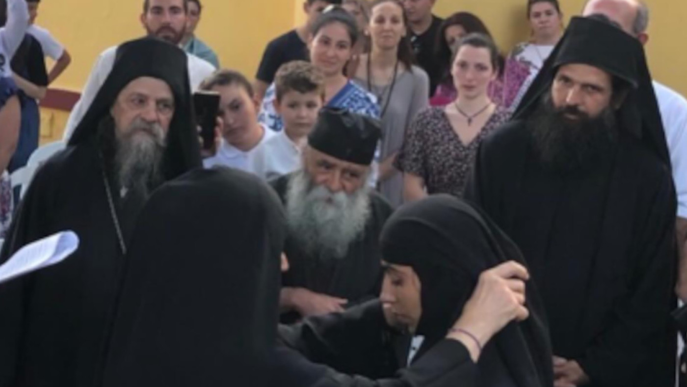 Γνωστή Ελληνίδα TikToker έκανε ριζική αλλαγή και έγινε μοναχή!