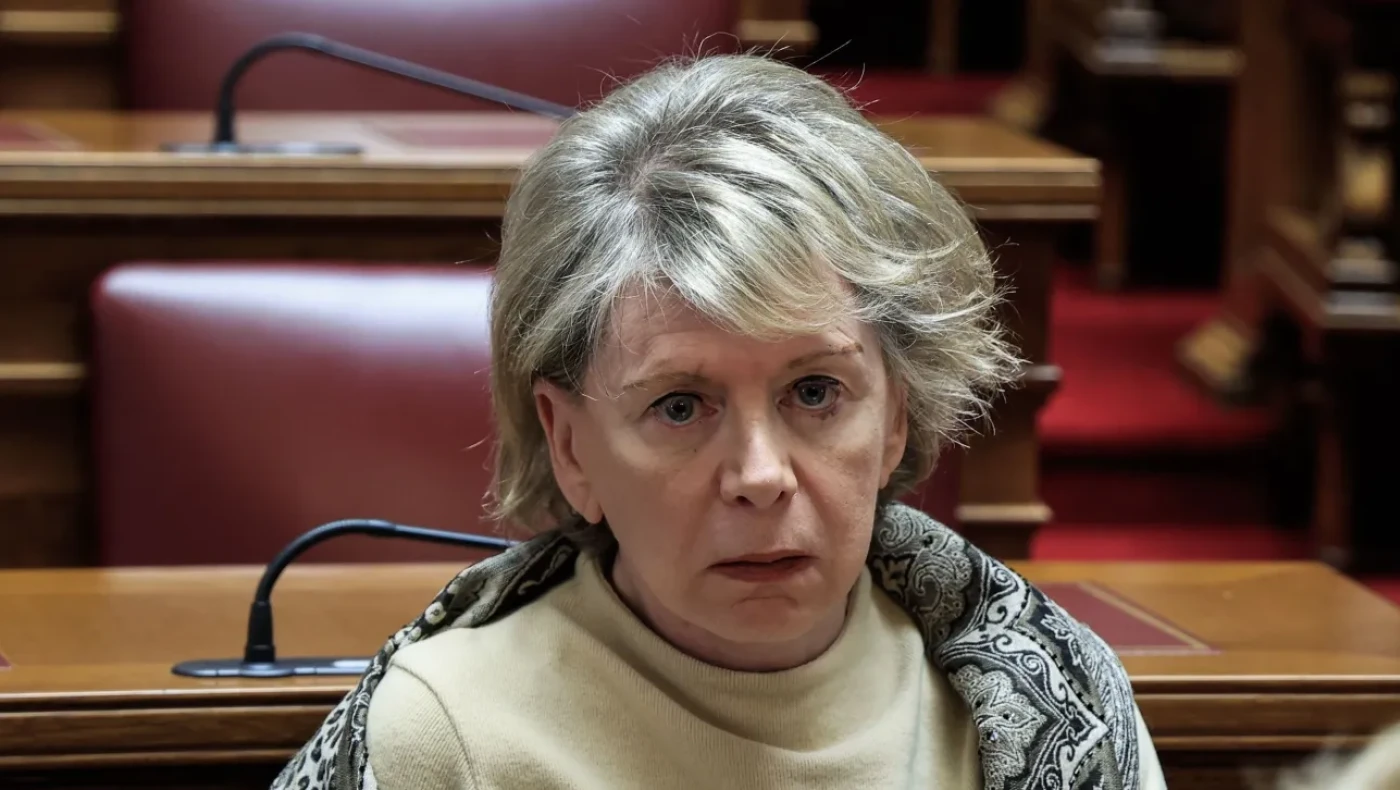 Βουλή: Ομόφωνα ψηφίστηκε η άρση ασυλίας της Έλενας Ακρίτα