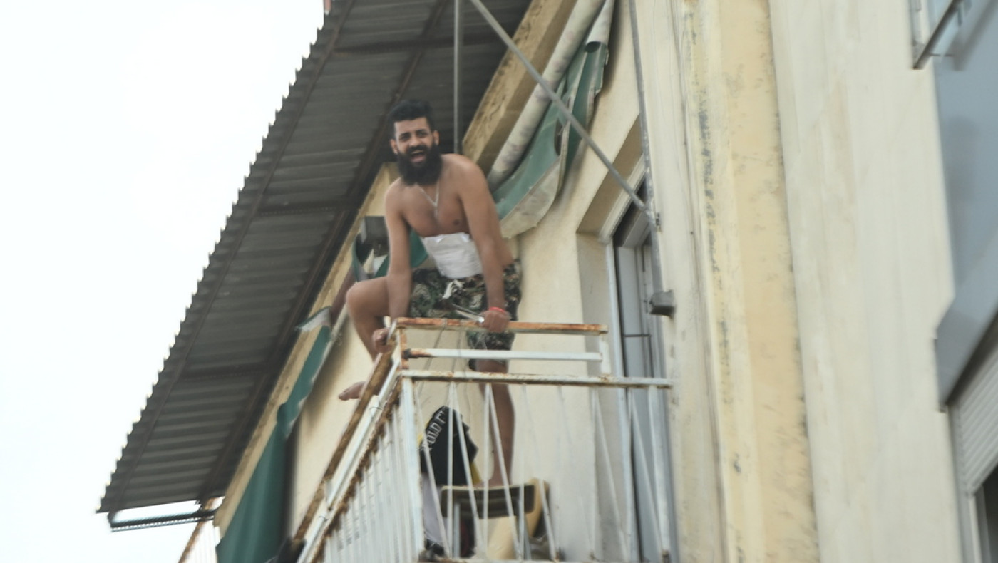 Αχαρνών: Συνελήφθη ο Παλαιστίνιος που απειλούσε να αυτοκτονήσει