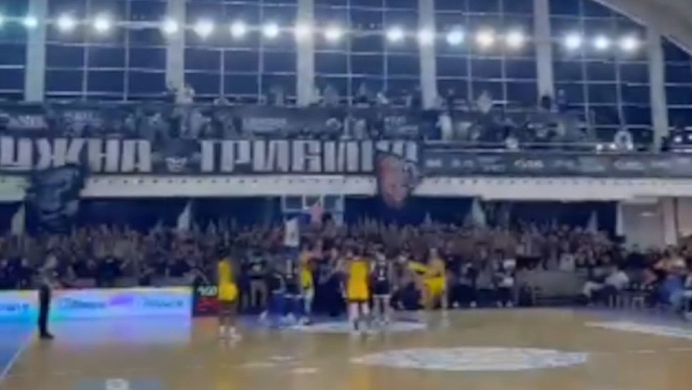 Οι οπαδοί της Παρτιζάν τραγούδησαν σύνθημα του ΠΑΟΚ σε φιλικό με την ΑΕΚ