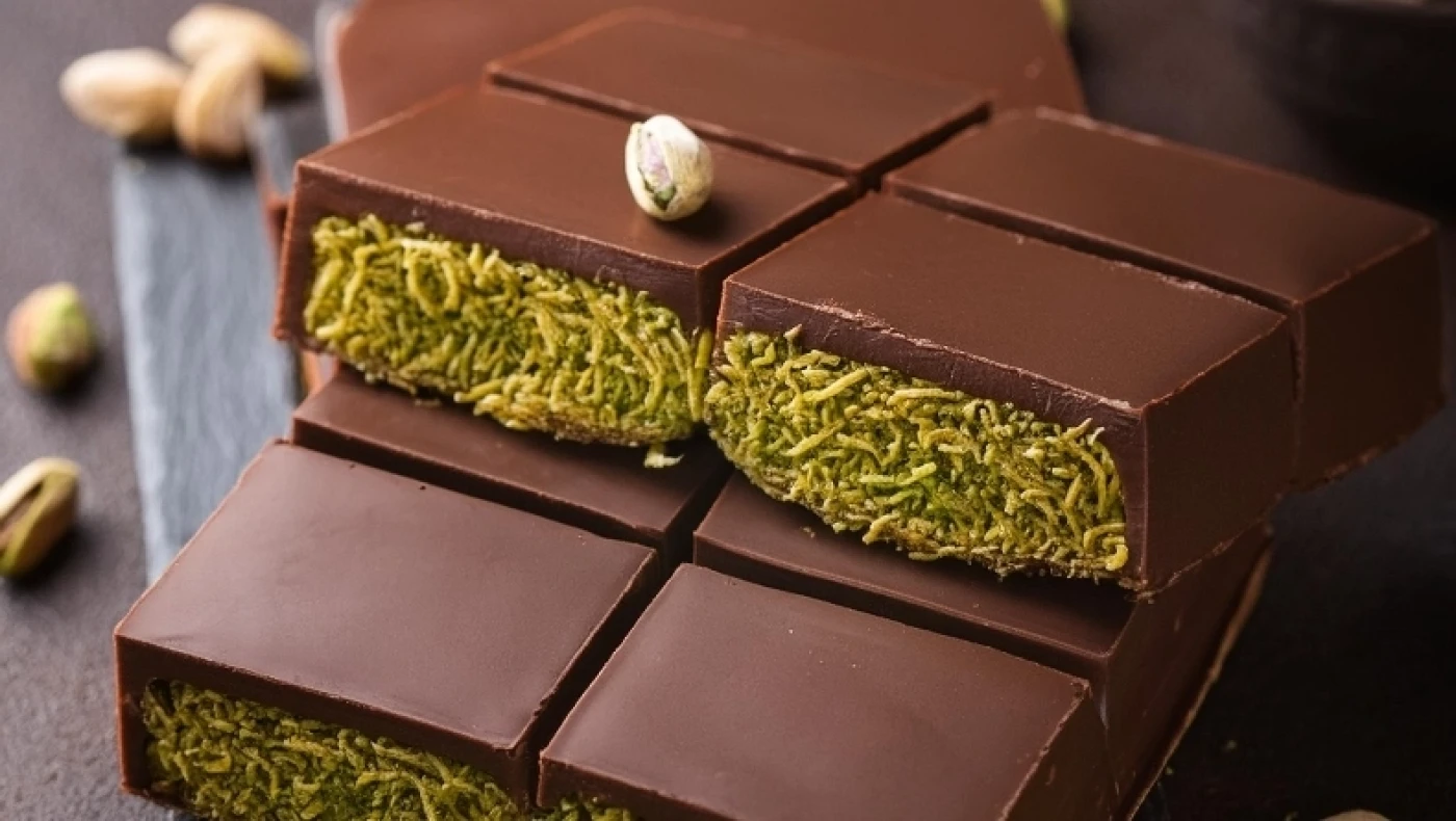 Η viral «σοκολάτα του Ντουμπάι» έχει ένα συστατικό που ξετρέλανε το TikTok