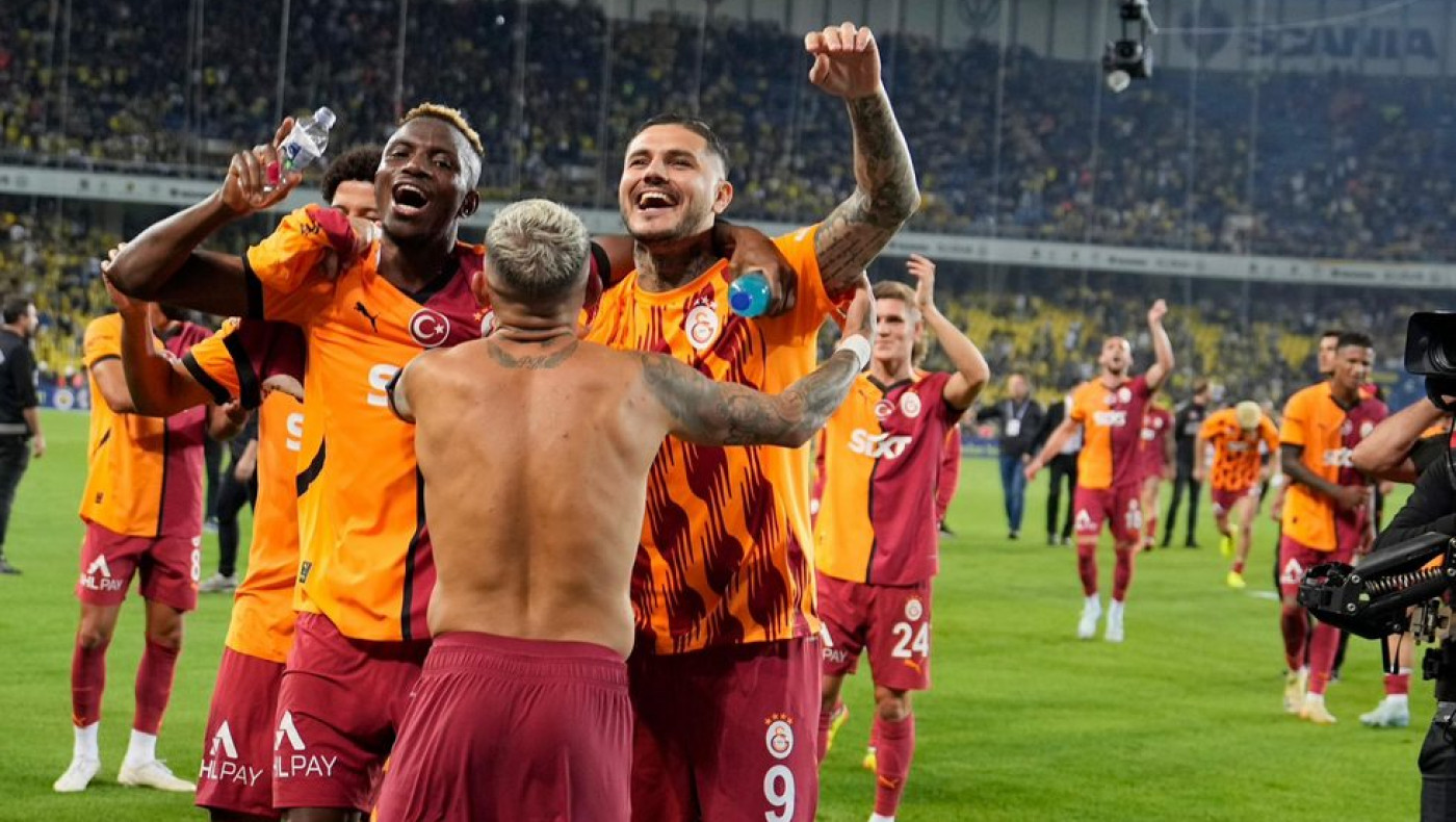 Ύμνοι Τούρκων: «Η αναγέννηση της Γαλατασαράι»