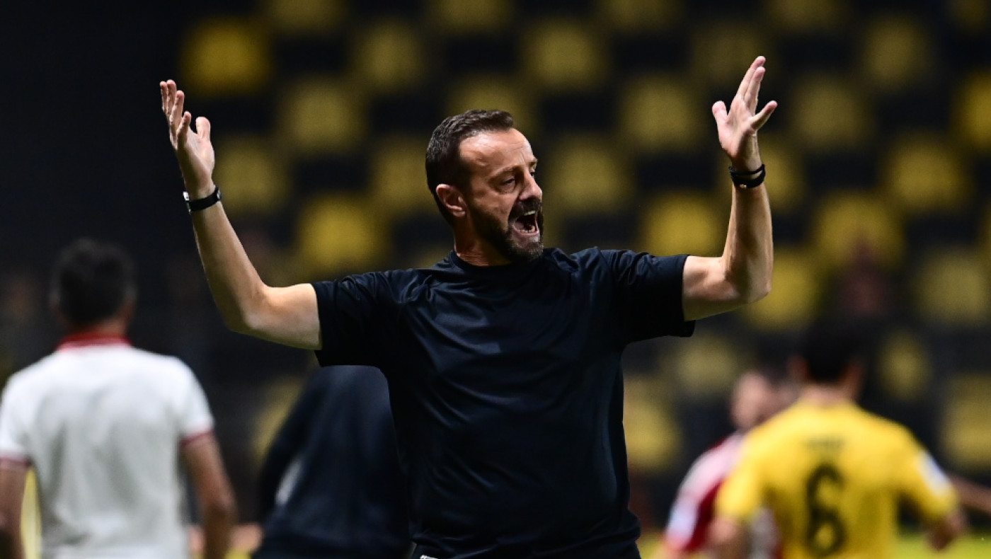 Η αντίδραση του Άκη Μάντζιου μετά τον θρίαμβο του Άρη επί του Ολυμπιακού