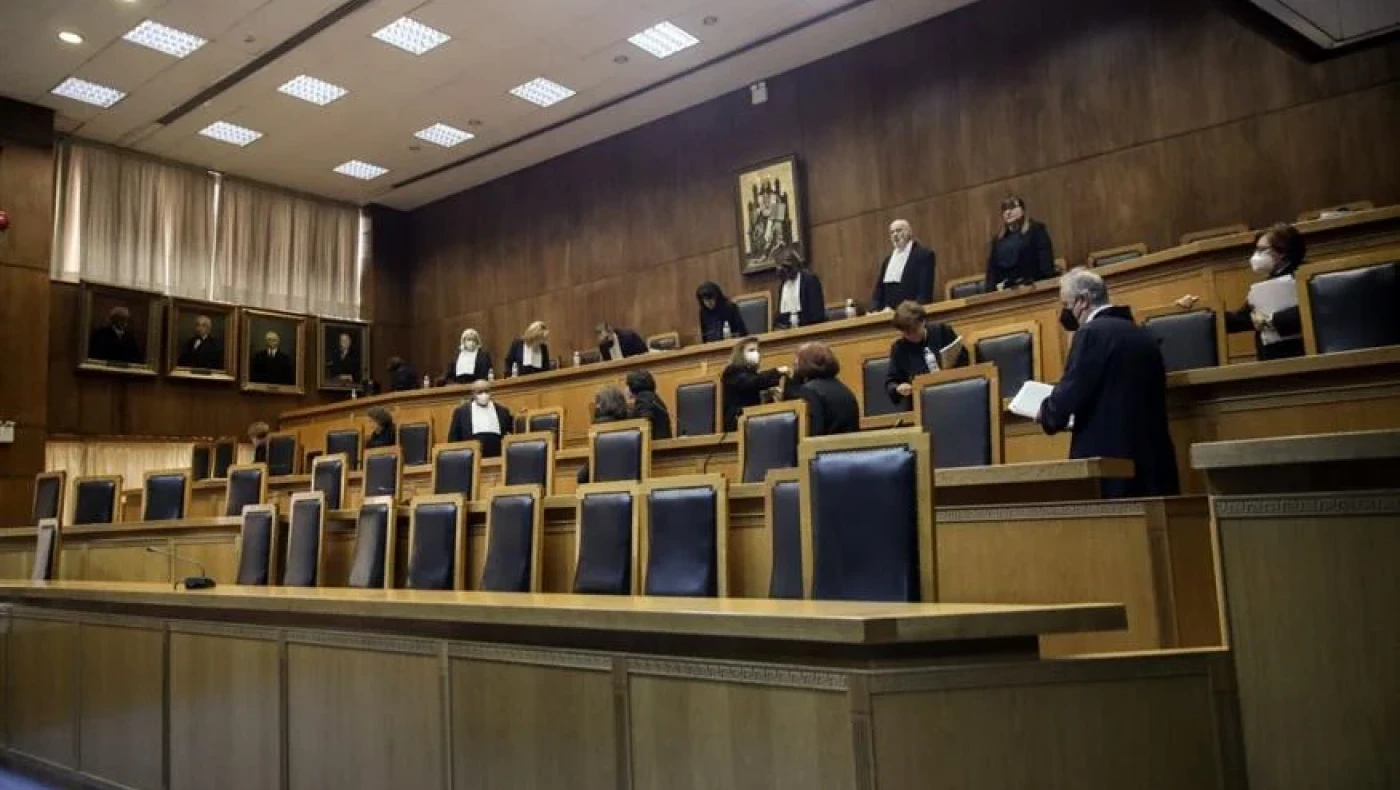 Ένωση Δικαστών και Εισαγγελέων: «Να επανέλθει ο 13ος και 14ος μισθός στο Δημόσιο»