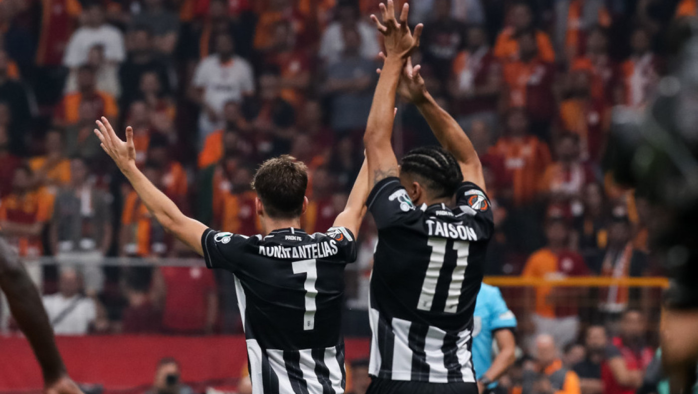 Όσα δεν είδατε από τη «μάχη» του ΠΑΟΚ με τη Γαλατασαράι: Ο Γ. Σαββίδης και ο οπαδός Πέλκας (vid)