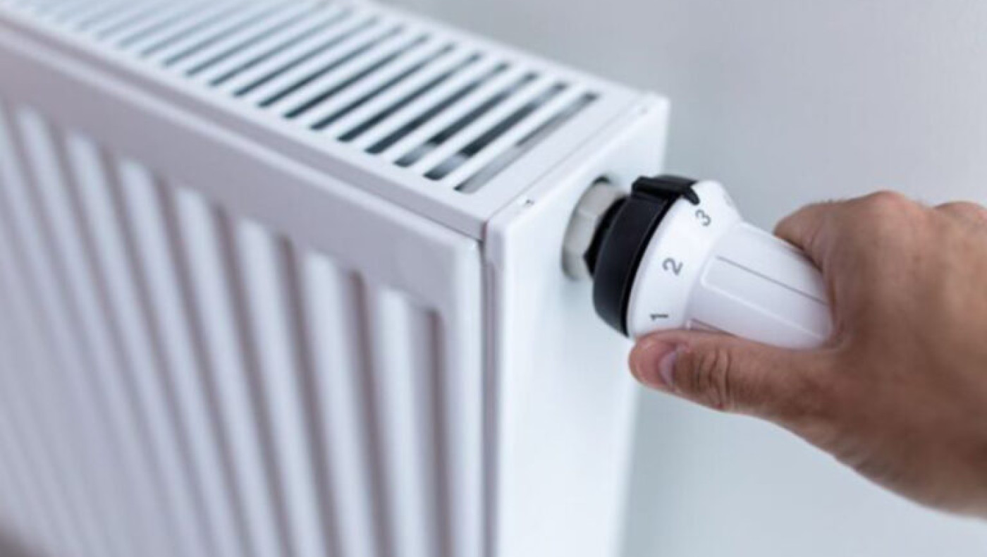 Οικονομία και θέρμανση: Οι φθηνότεροι και ακριβότεροι τρόποι για να ζεσταθούμε (vid)