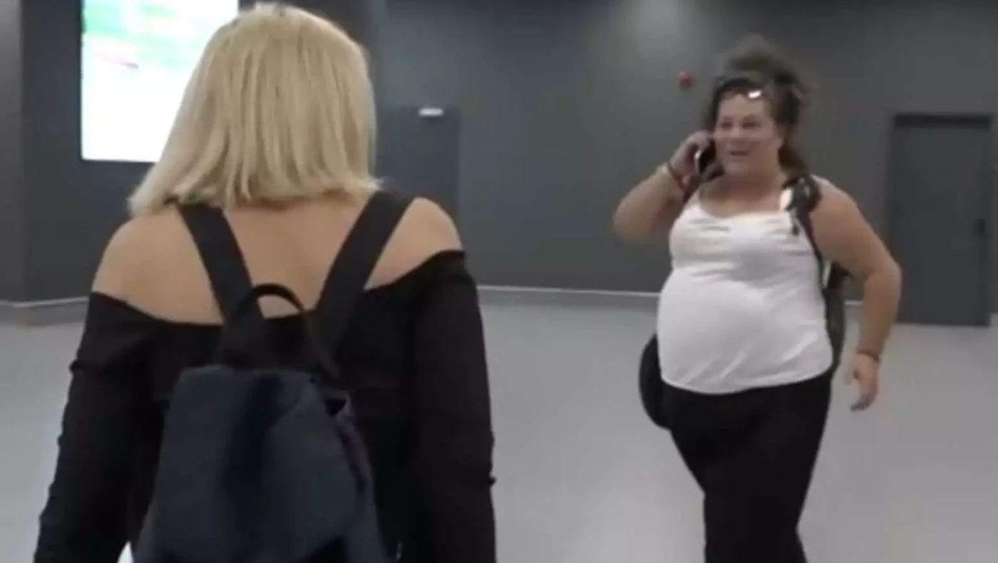 Ματούλα Ζαμάνη για την... μπλούζα της: «Θα χάσω το αεροπλάνο»