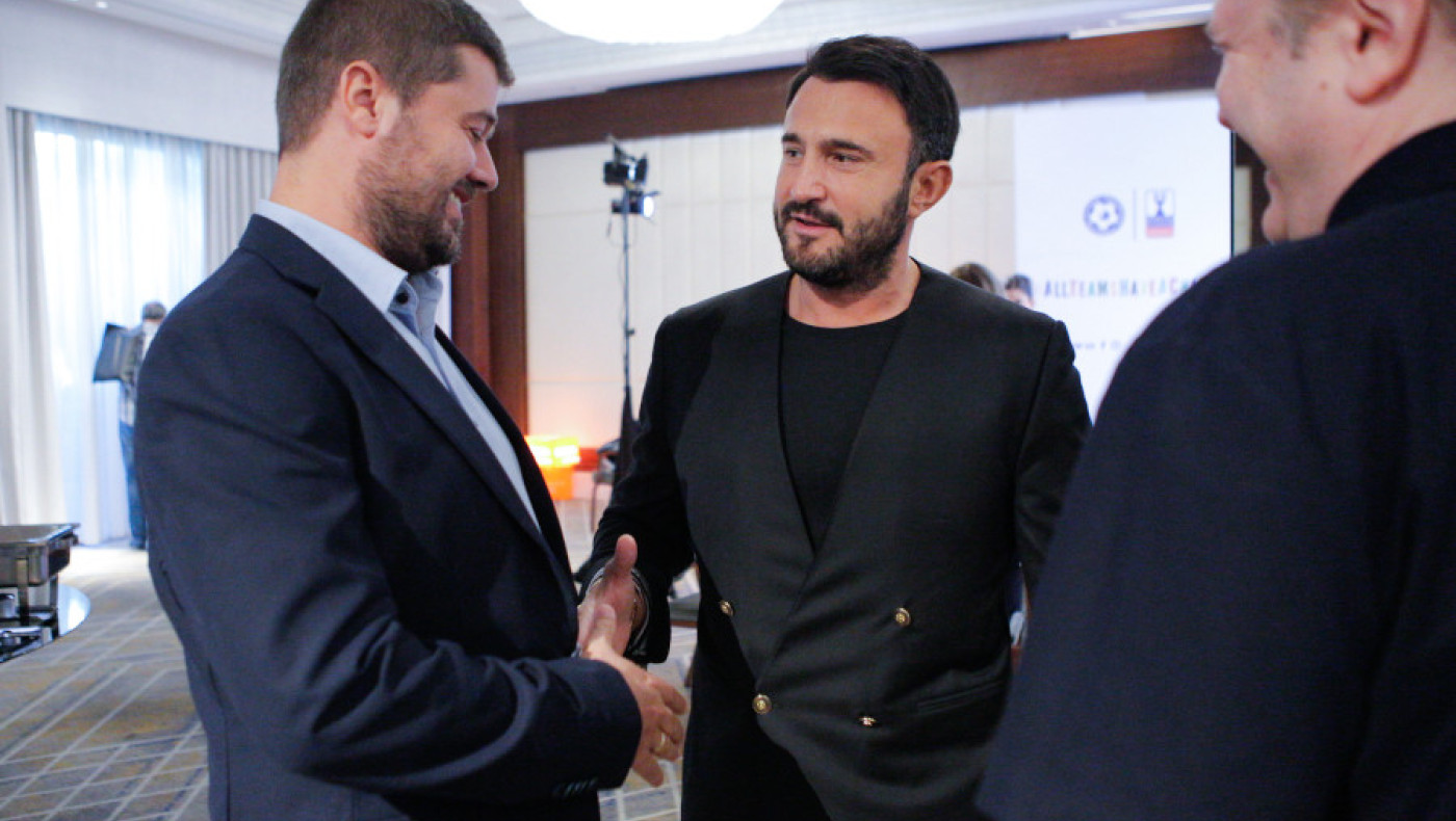 Καρυπίδης-Γκαγκάτσης: Η πρώτη χειραψία σε επίπεδο... ΕΠΟ