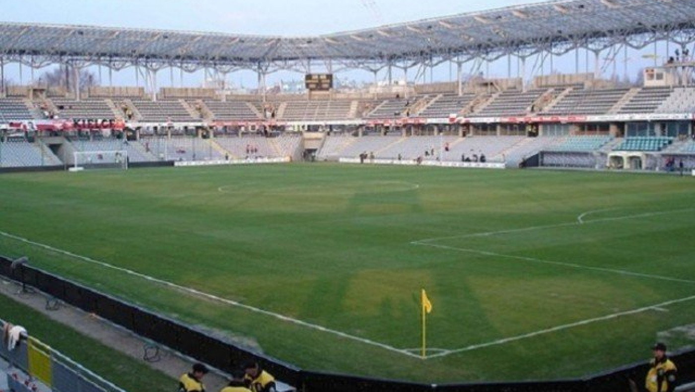 Τα φιλικά  της  στην  Πολωνία  ανακοίνωσε   η   ΑΕΚ